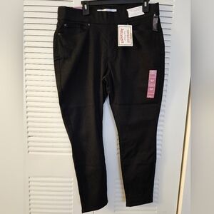 Signature Levi Strauss Women's Pull-on Skinny Jeans - 16 Short NWT